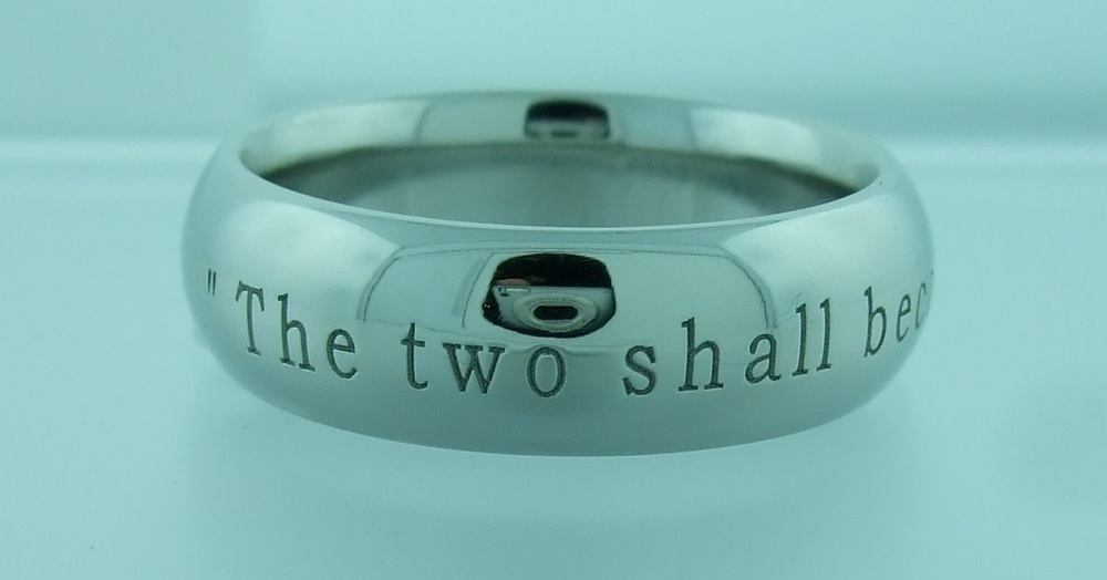 Classic Band with Outside Engraving