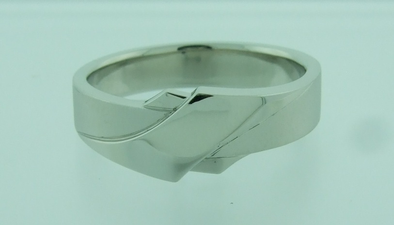 Polish and Satin Cross-Swirl Band