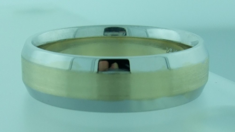 Two-Tone Brushed Yellow Center Band