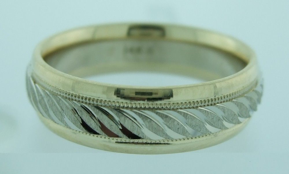 Two-Tone Band with Carved Middle Design