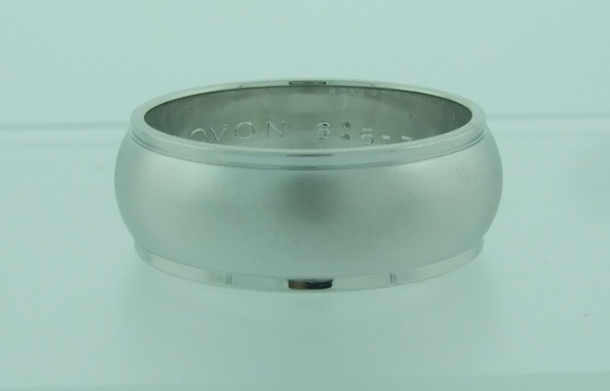 White Gold Brushed Center with Polished Edges (Wide)