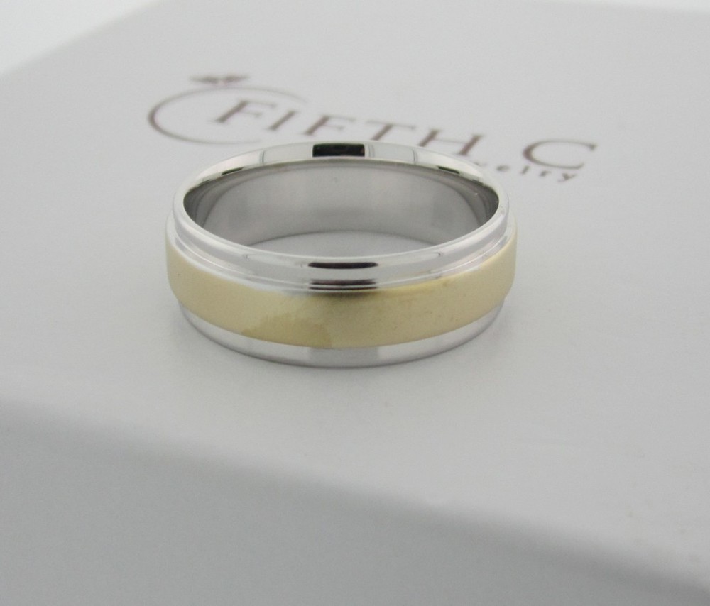 Two-Tone Band with Satin Yellow Center