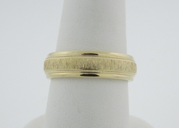 Yellow Gold Band with Polished Edges and Brushed Center