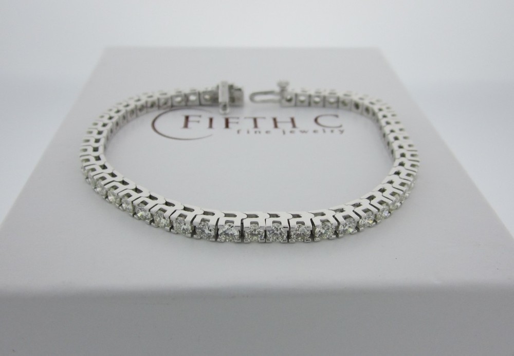 White Gold Round Diamond Tennis Bracelet