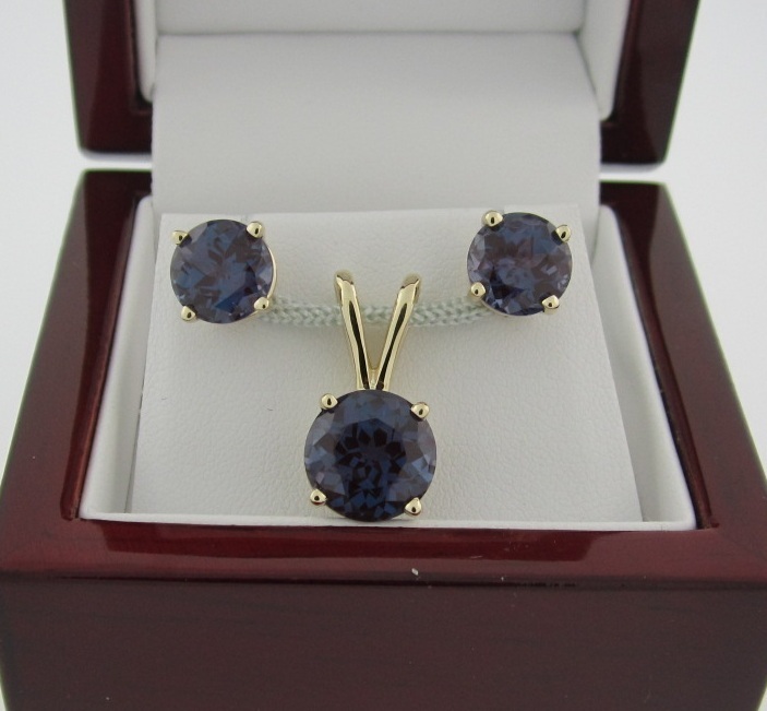 Round Alexandrite Pendant with Matching Earrings
