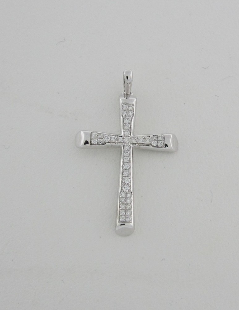 White Gold Pavé Diamond Cross Pendant